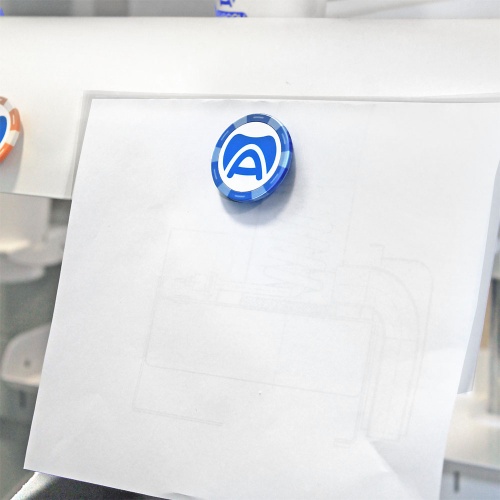 МАГНИТ 1.0 ЛОГО